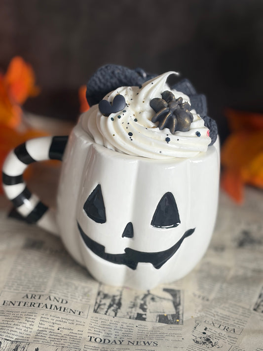 Spooky Cookie – Halloween Tassenkerze
