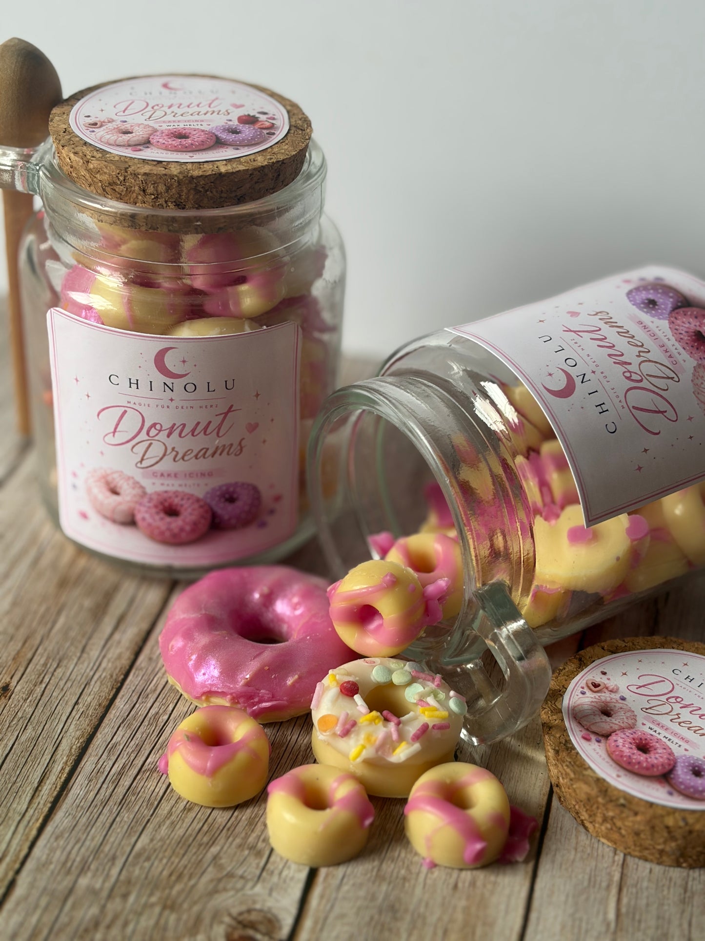 🍩 Donut Dreams – Cake Icing (Wax Jar)