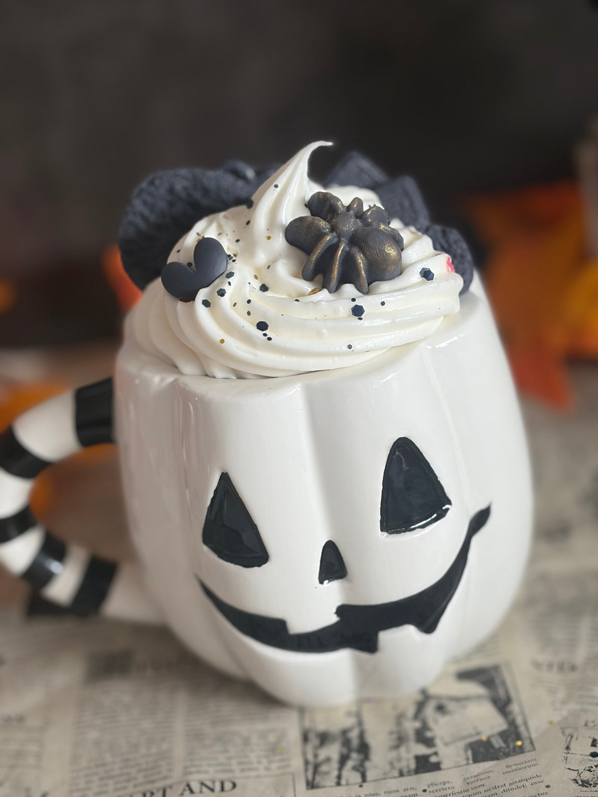 Spooky Cookie – Halloween Tassenkerze