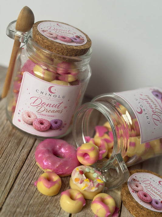 🍩 Donut Dreams – Cake Icing (Wax Jar)